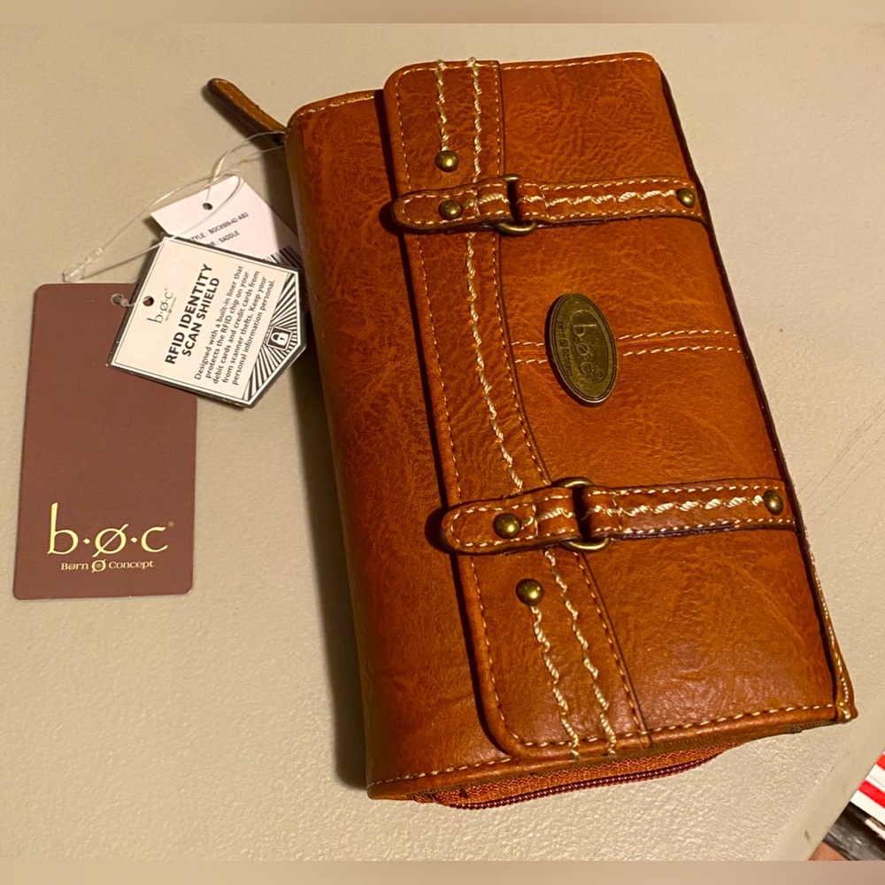 Boc Ladies Wallet.      NWT